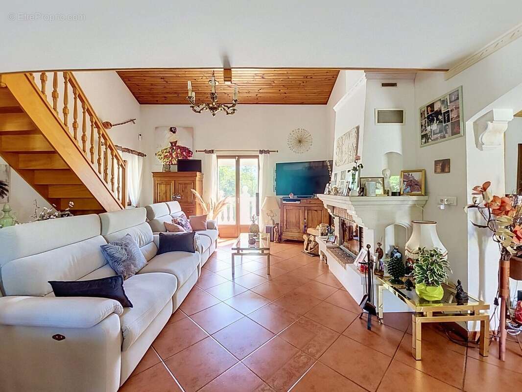 Maison à DREMIL-LAFAGE