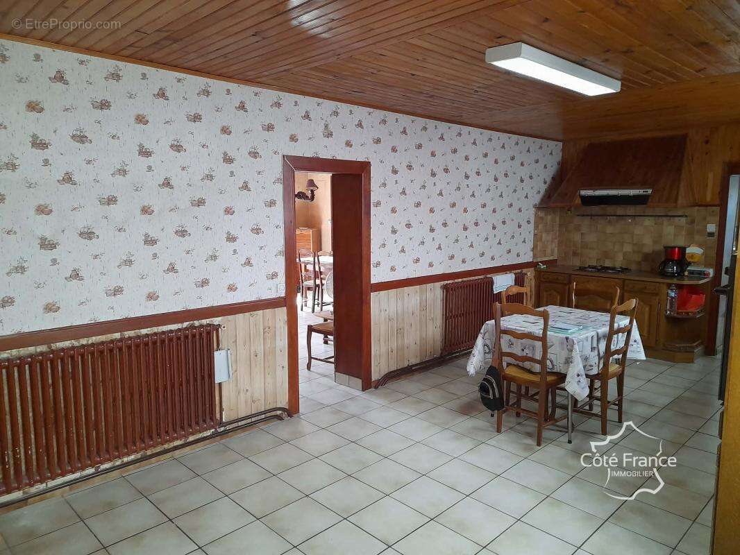 Maison à OHAIN