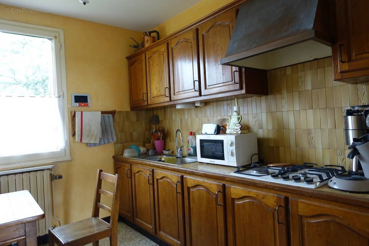 Maison à LA CHAPELLE-DE-GUINCHAY