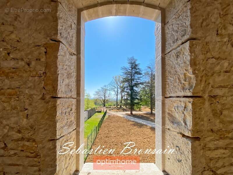 Appartement avec Jardin – Opportunité Unique ! - photo 4