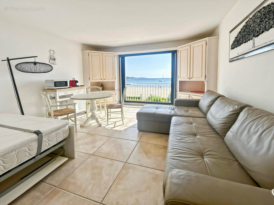 Appartement à GRIMAUD
