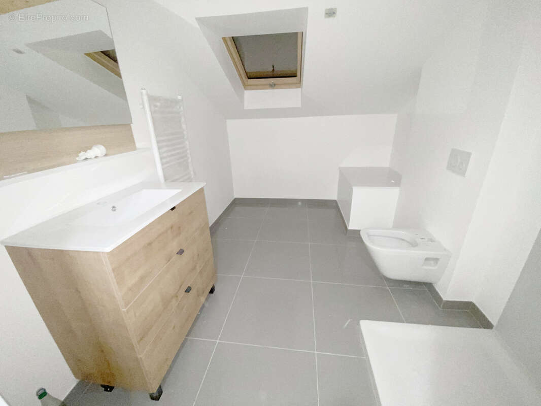 Maison à SAINT-MAUR-DES-FOSSES