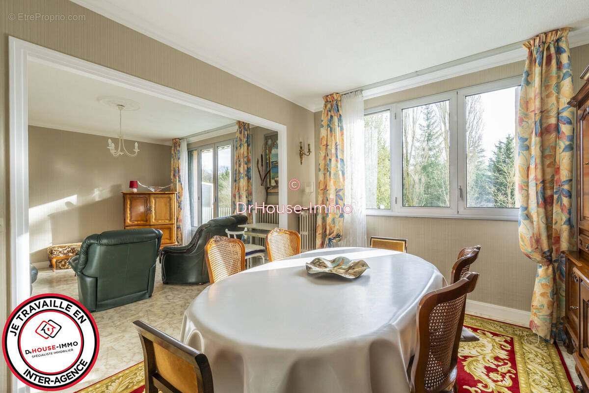 Appartement à LA CELLE-SAINT-CLOUD