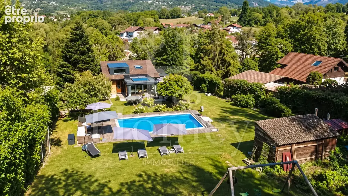 FILLINGES - Véritable Chalet en Madriers - Piscine Chauffée - Forêt Privative de 1200m2 - 10min Frontière Suis - photo 1