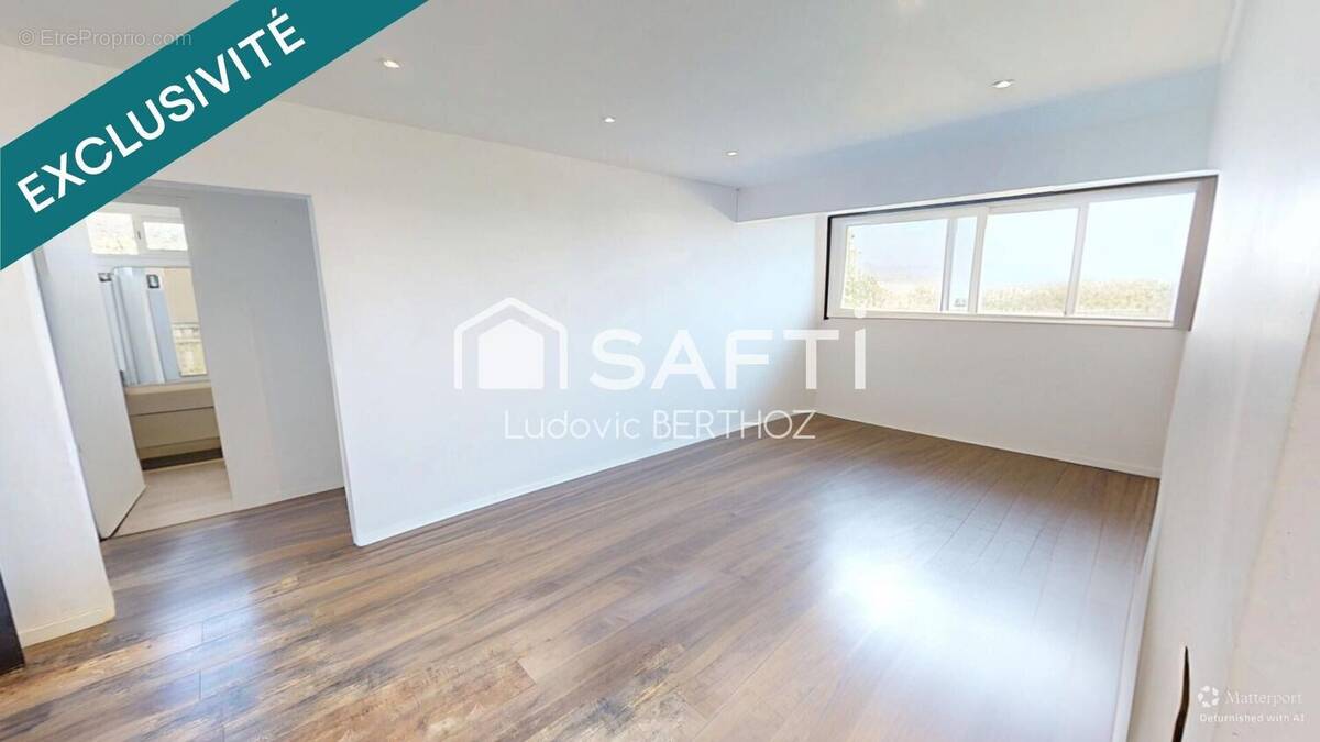 Photo 1 - Appartement à HYERES