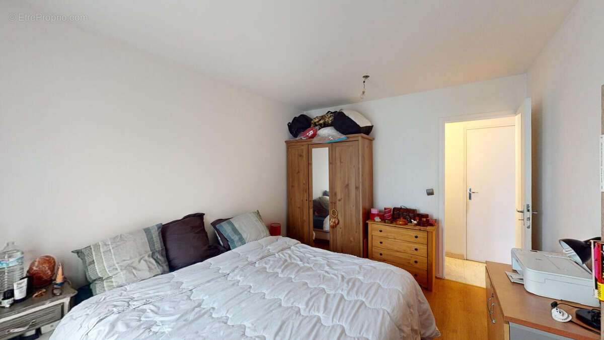 Appartement à SAINTE-GENEVIEVE-DES-BOIS