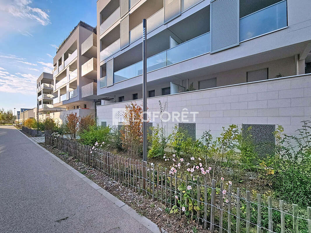 Appartement à BUSSY-SAINT-GEORGES