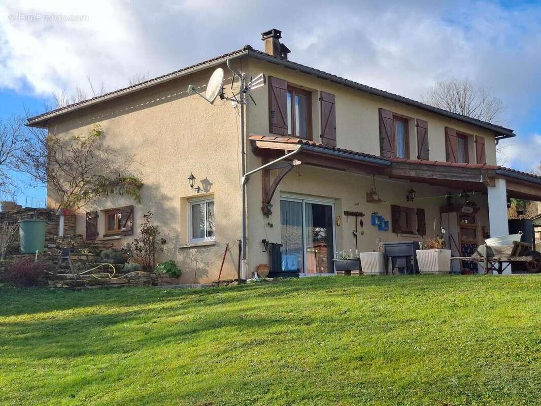 Maison 184 m² à Capdenac  - photo 3