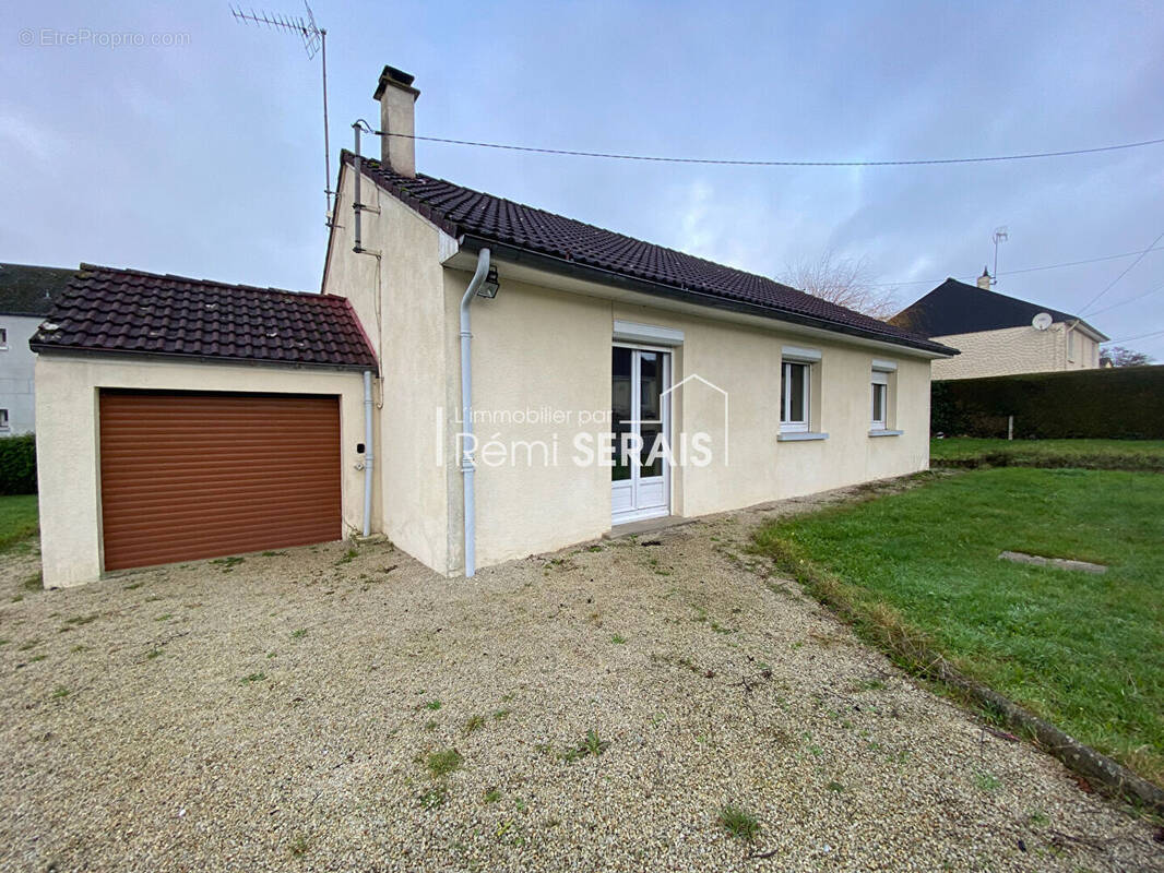 Maison à LA FERTE-MACE