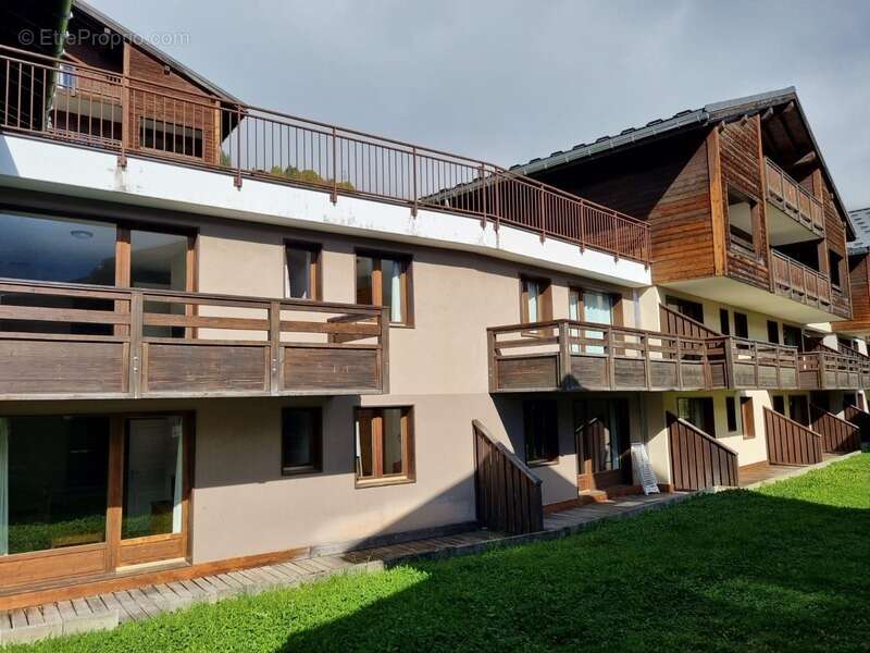 Appartement à HAUTELUCE