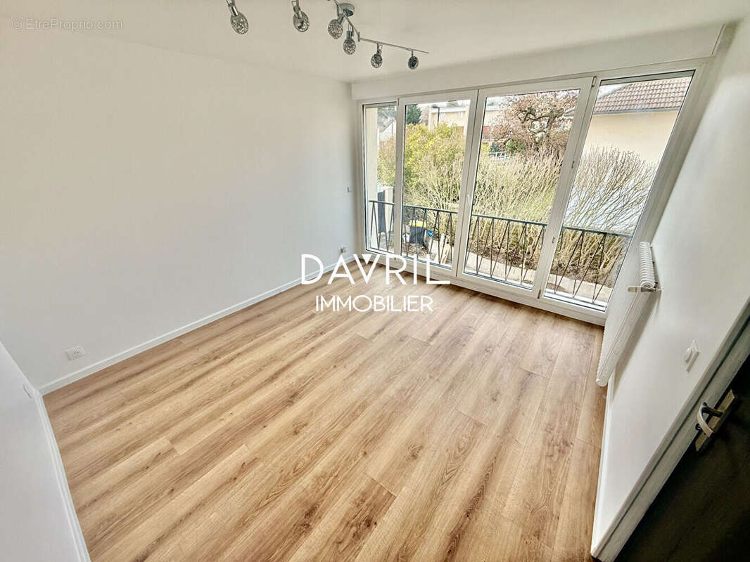 Maison à MAURECOURT