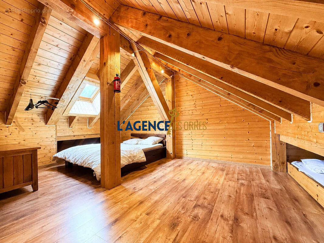 Maison 259 m² à Les Orres  - photo 6
