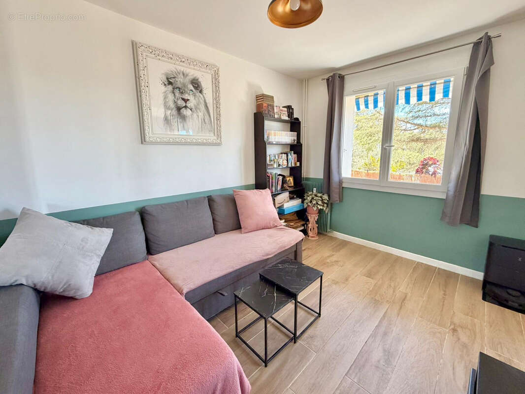 Appartement à SIX-FOURS-LES-PLAGES