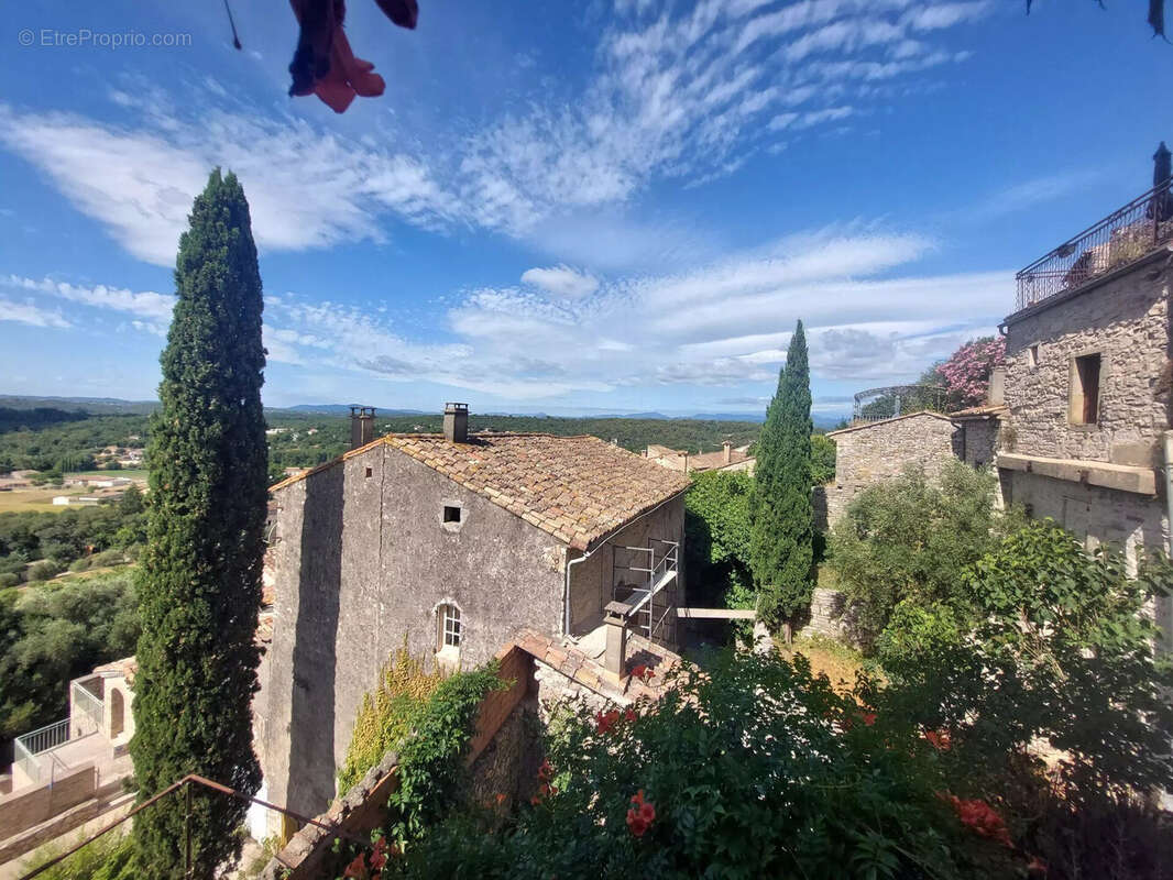 Maison à VEZENOBRES