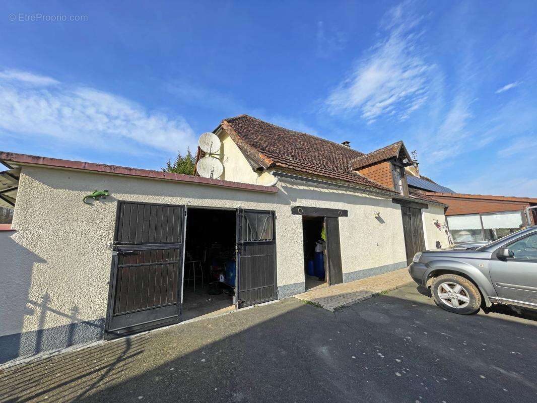 Maison à SAINT-GEYRAC