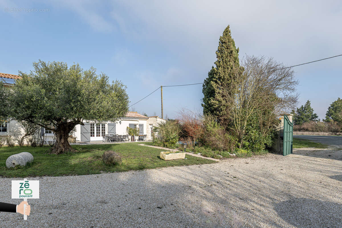 Maison à SAINT-MICHEL-EN-L'HERM