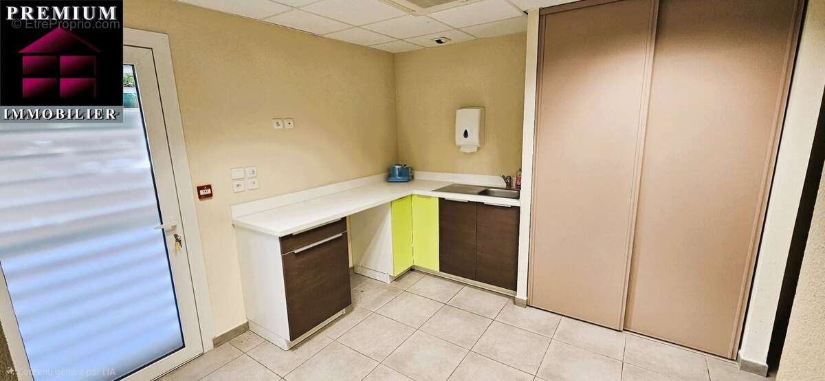 Commerce à SAINT-ESTEVE