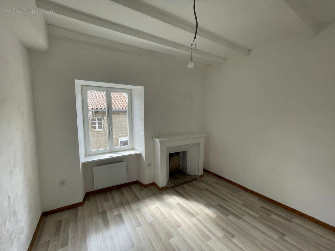 Maison à LABASTIDE-ROUAIROUX