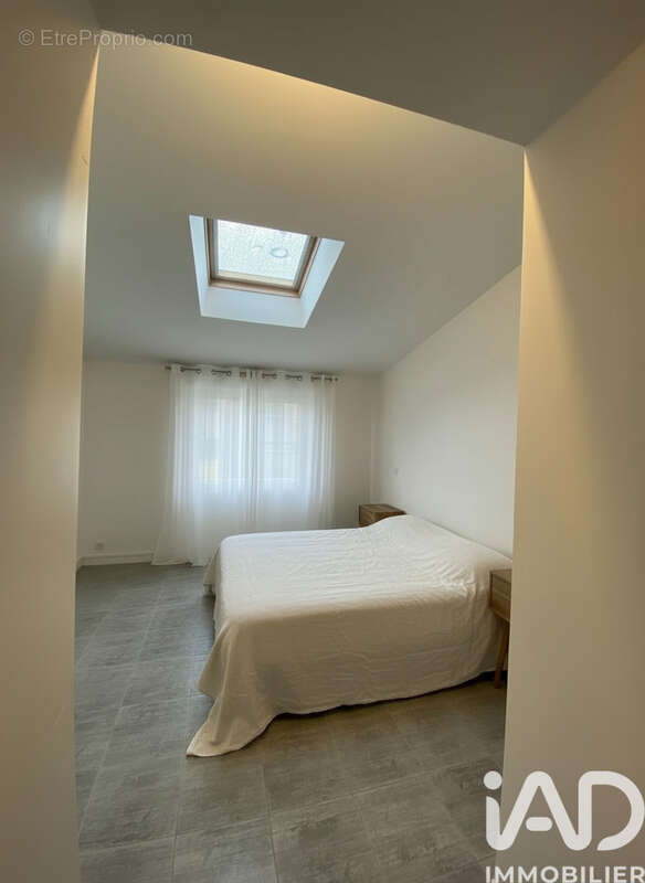 Photo 8 - Maison à LE HAILLAN