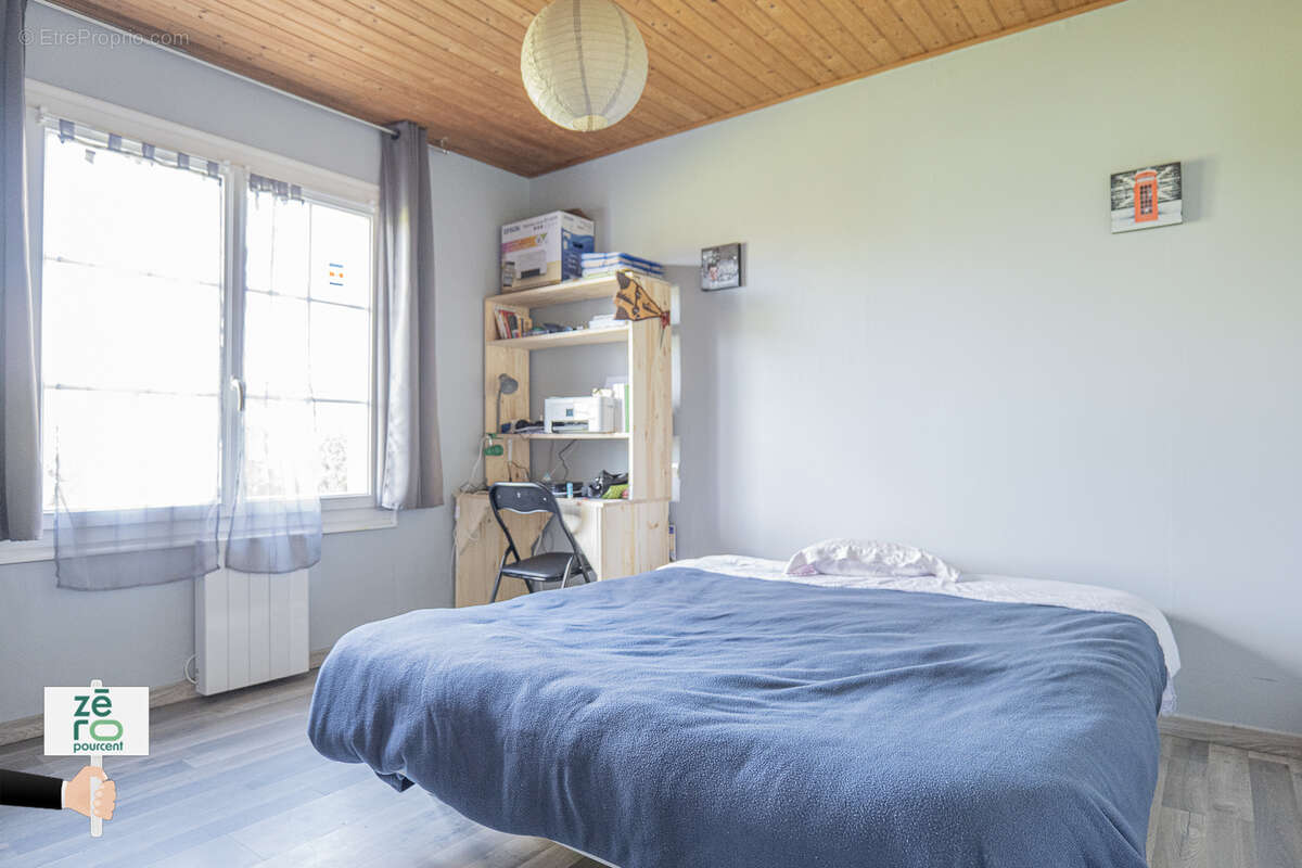 Maison à CHATEAUNEUF