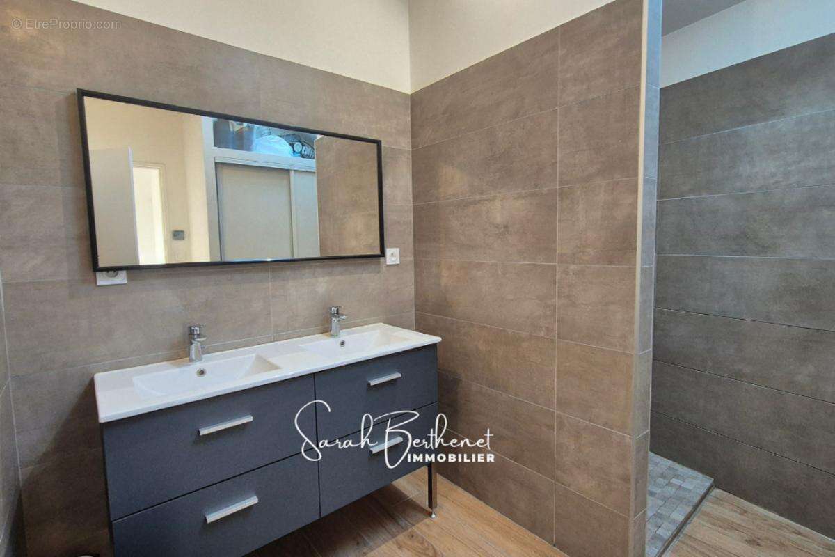 Appartement à SAINTE-CONSORCE