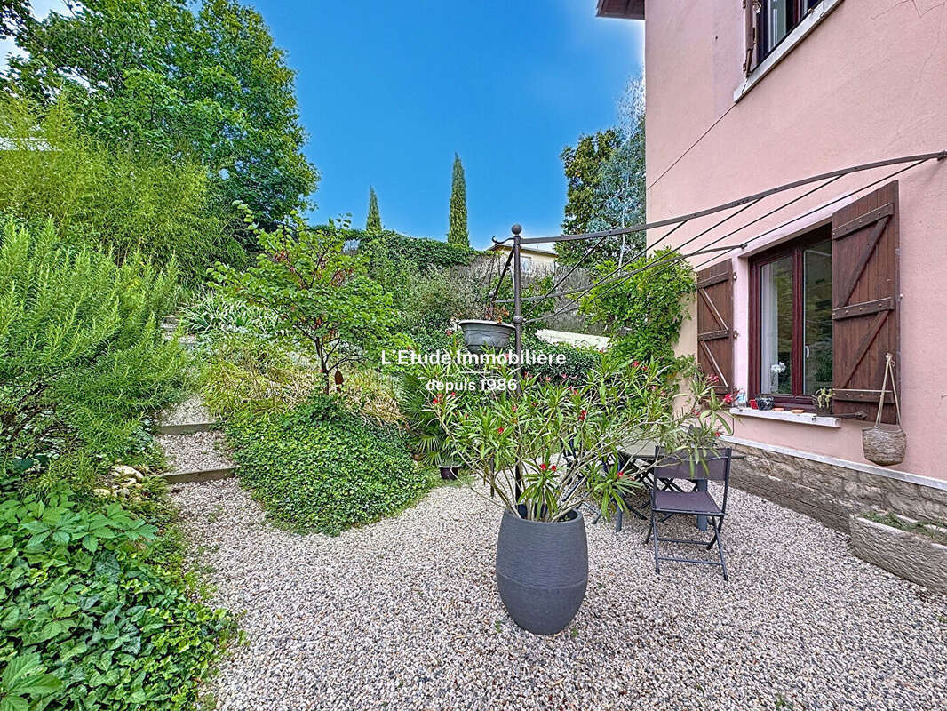 Appartement à CALUIRE-ET-CUIRE