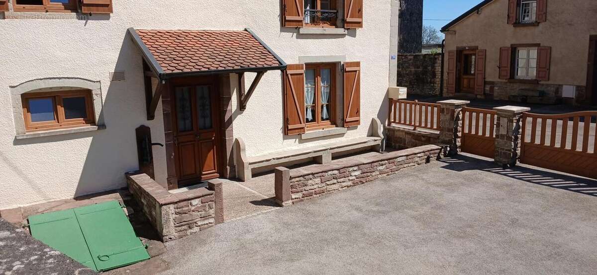 Domaine rural rénové , Maison , 2 logements  vaste dépendance - photo 5