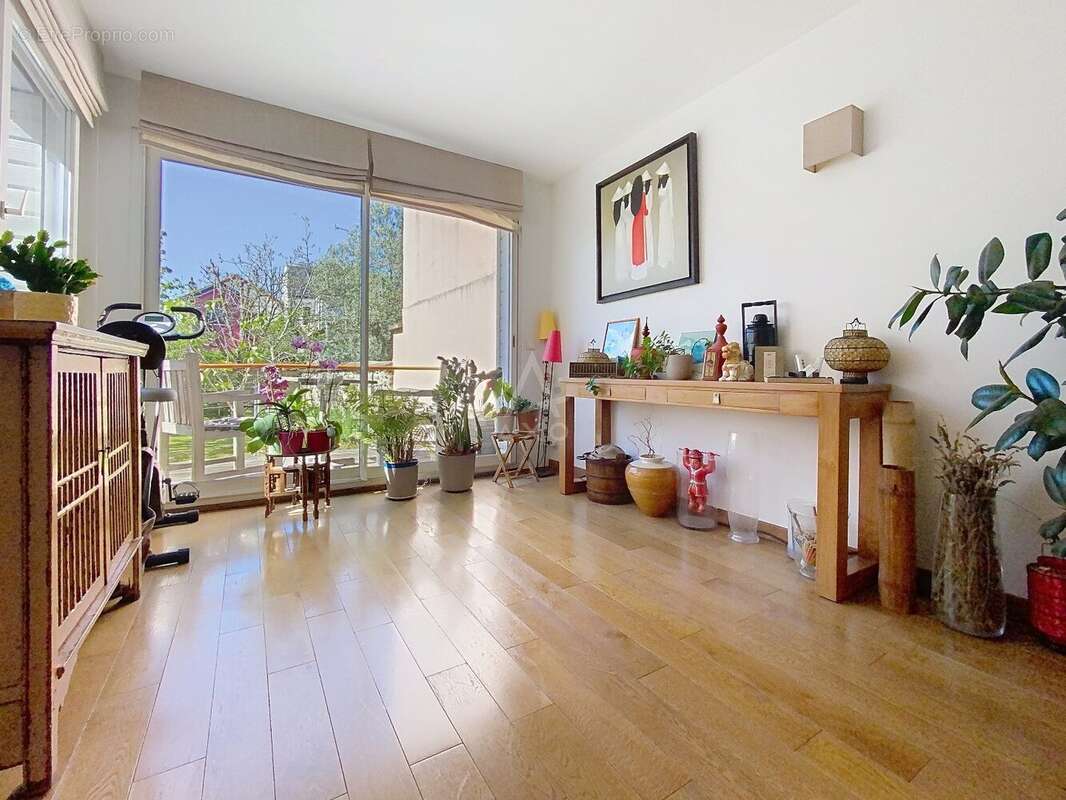 Maison à SAINT-MAUR-DES-FOSSES