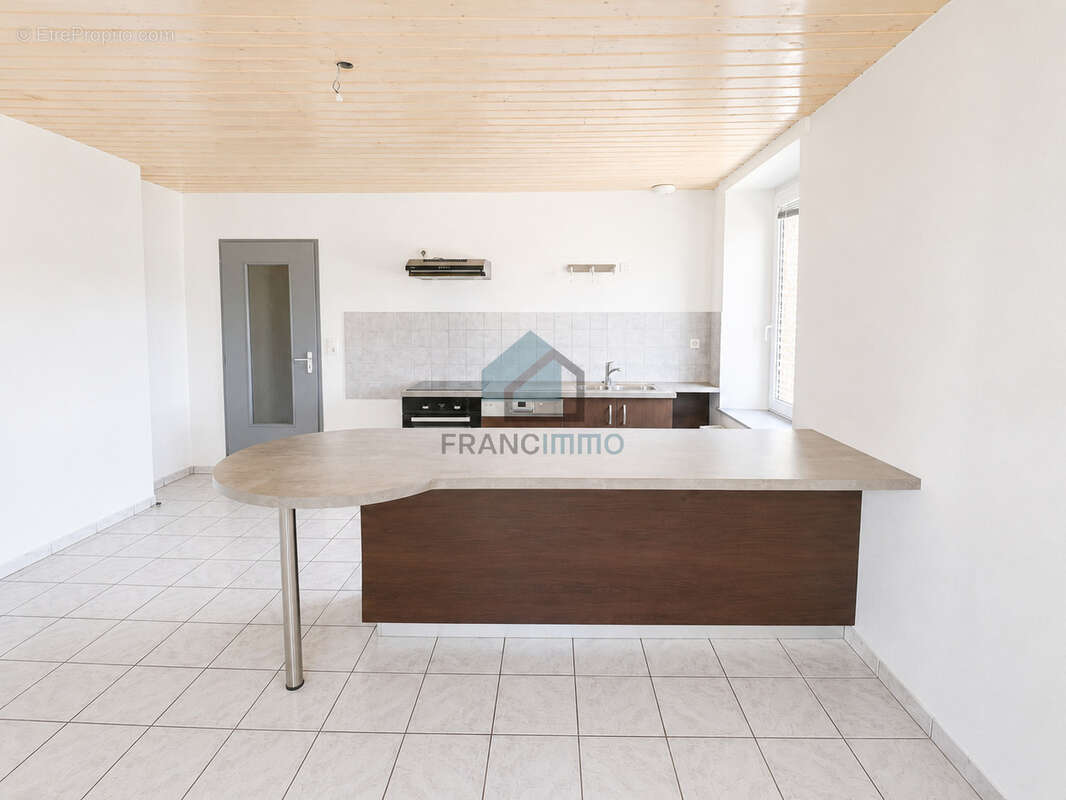 Appartement - centre ville le russey - photo 2