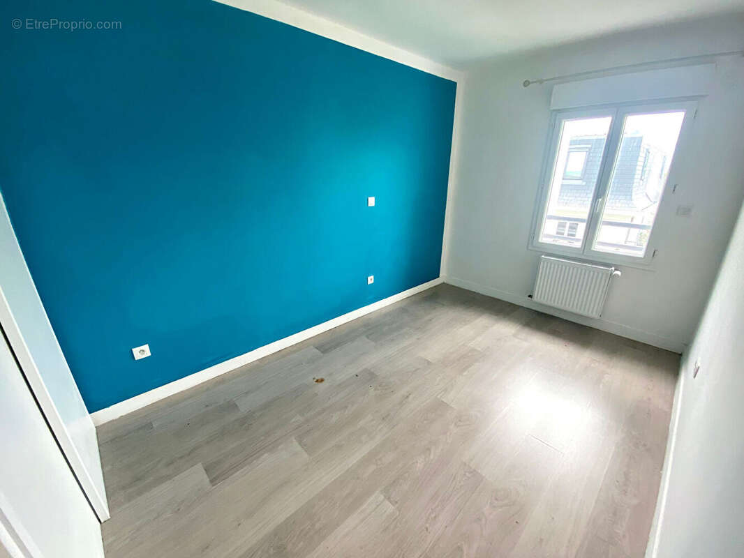 Appartement à SARTROUVILLE