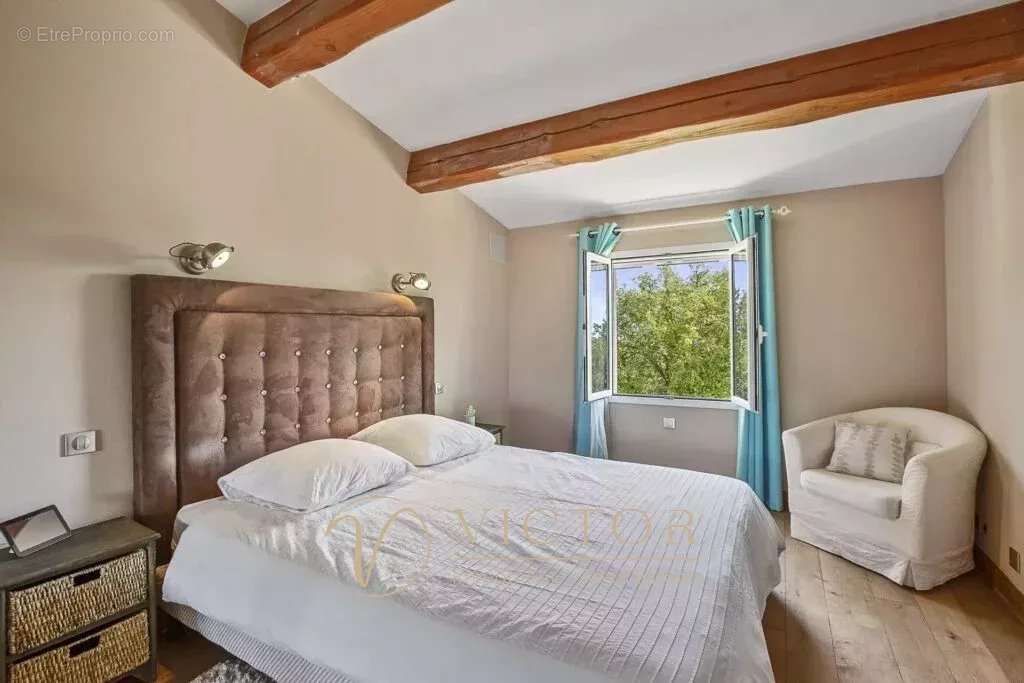 Maison à TOURRETTES-SUR-LOUP