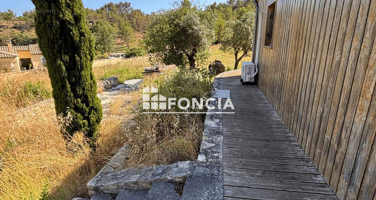 Maison à SAINT-PIERRE-DES-CHAMPS