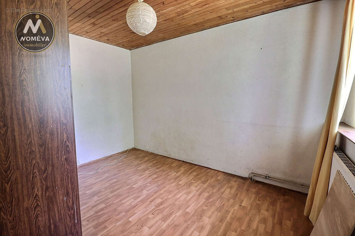 Maison Montregard 9 pièce(s) 163 m2 - photo 10