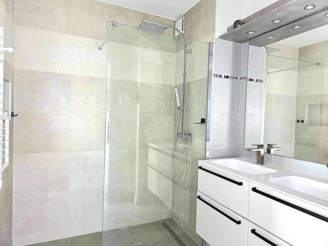 Photo 7 - Appartement à FREJUS