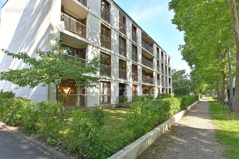 Appartement à MAISONS-LAFFITTE