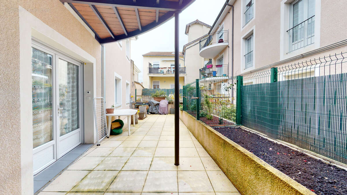 Appartement à CHATILLON-SUR-CHALARONNE