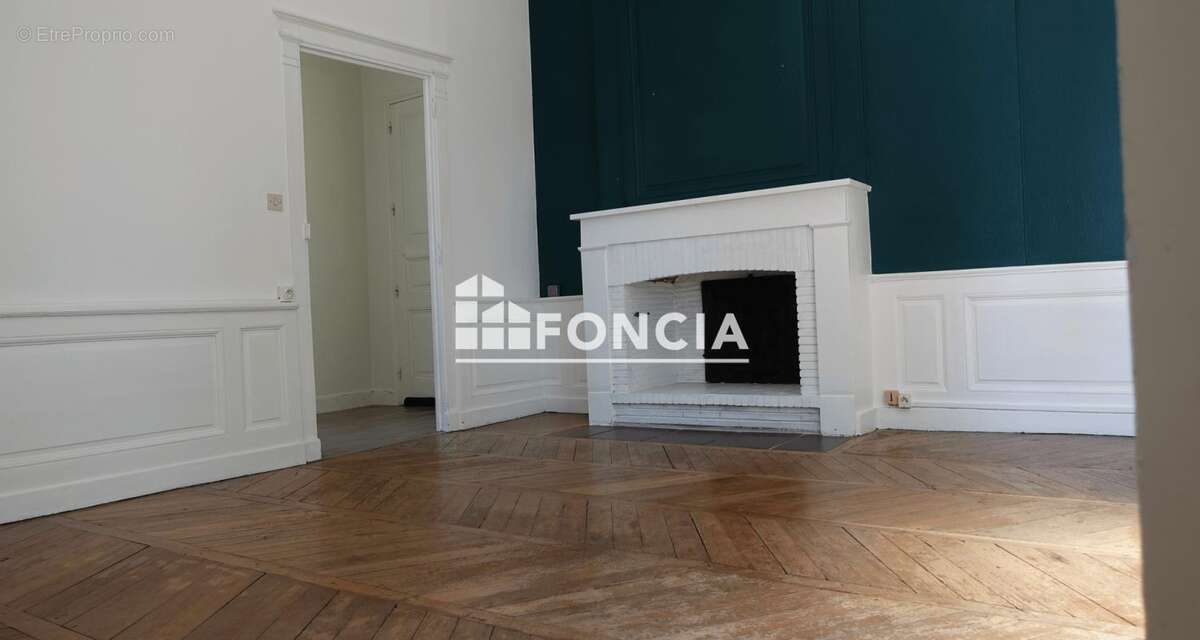 Maison à BALLAN-MIRE