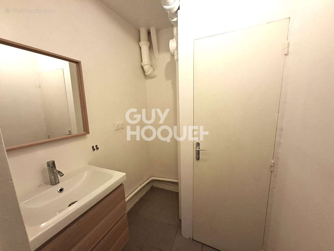 Commerce à PARIS-17E