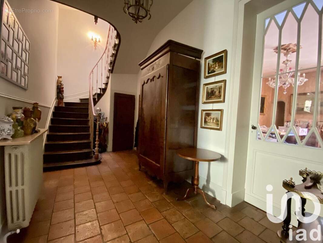 Maison 217 m² à Libourne  - photo 4