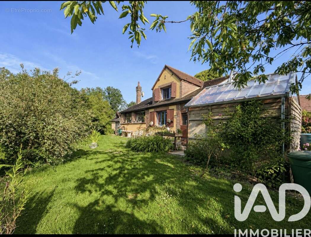 Maison 175 m² à Berulle  - photo 7