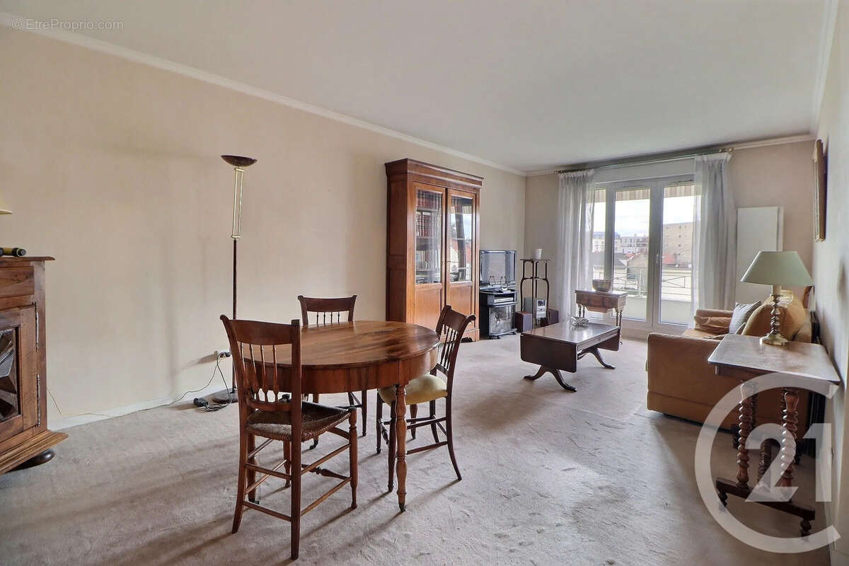 Appartement à AULNAY-SOUS-BOIS