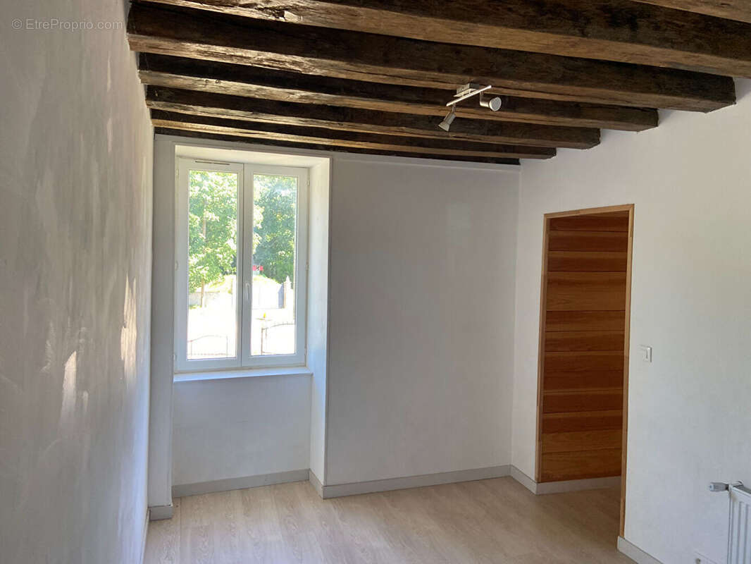 Maison à PARIGNY-LES-VAUX