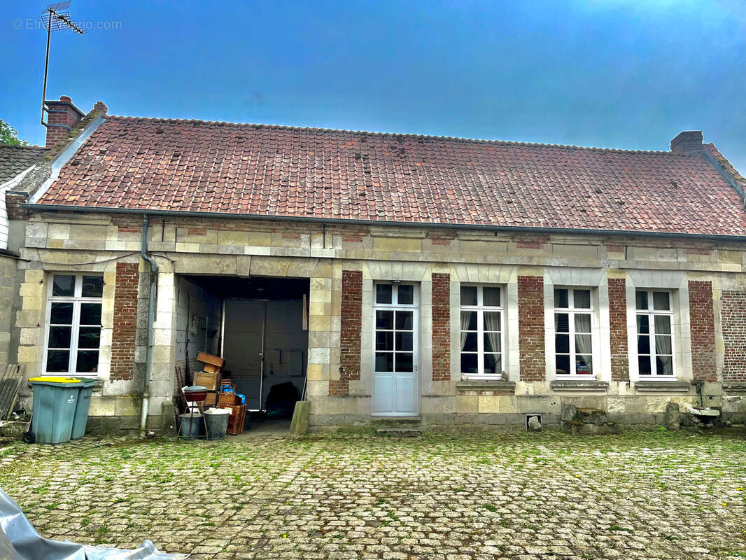 Maison à QUERRIEU
