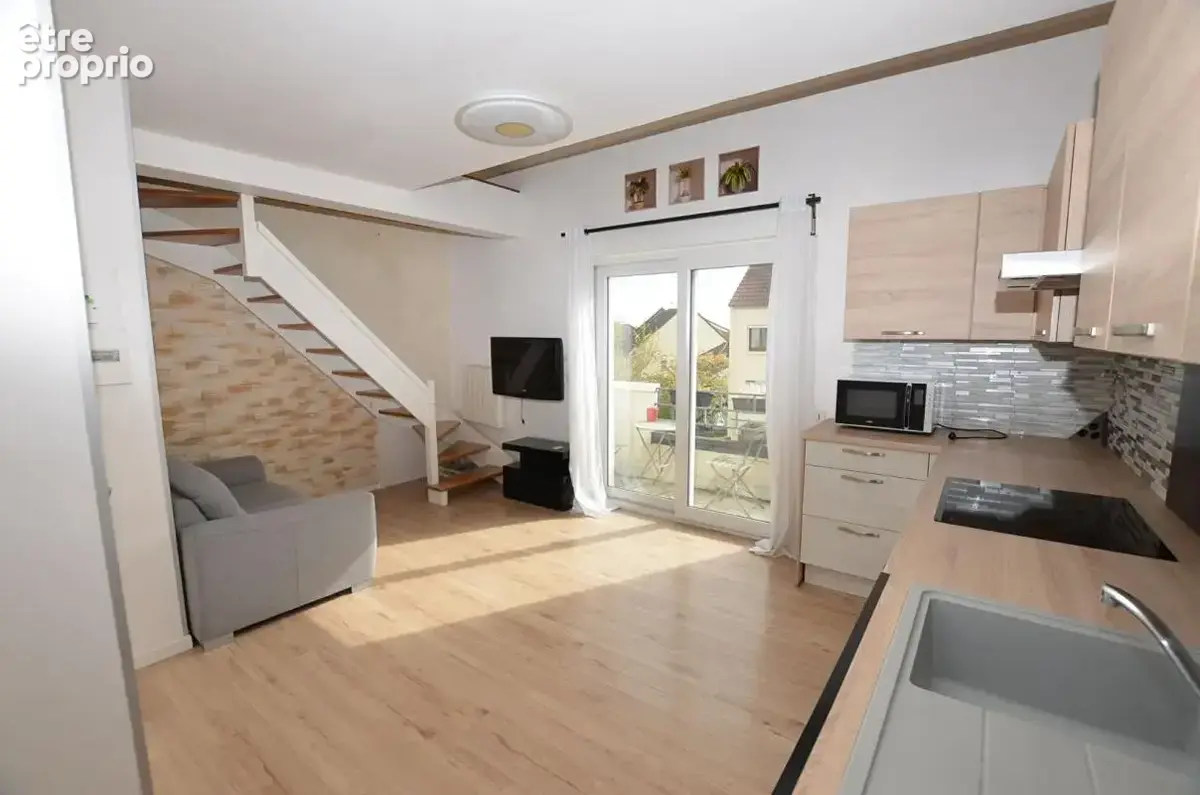 Appartement à SAINTE-GENEVIEVE-DES-BOIS