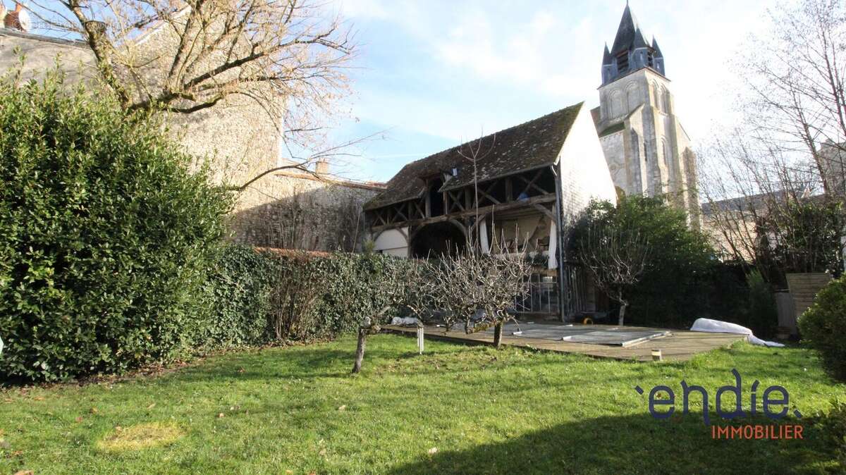 Maison à MEHUN-SUR-YEVRE