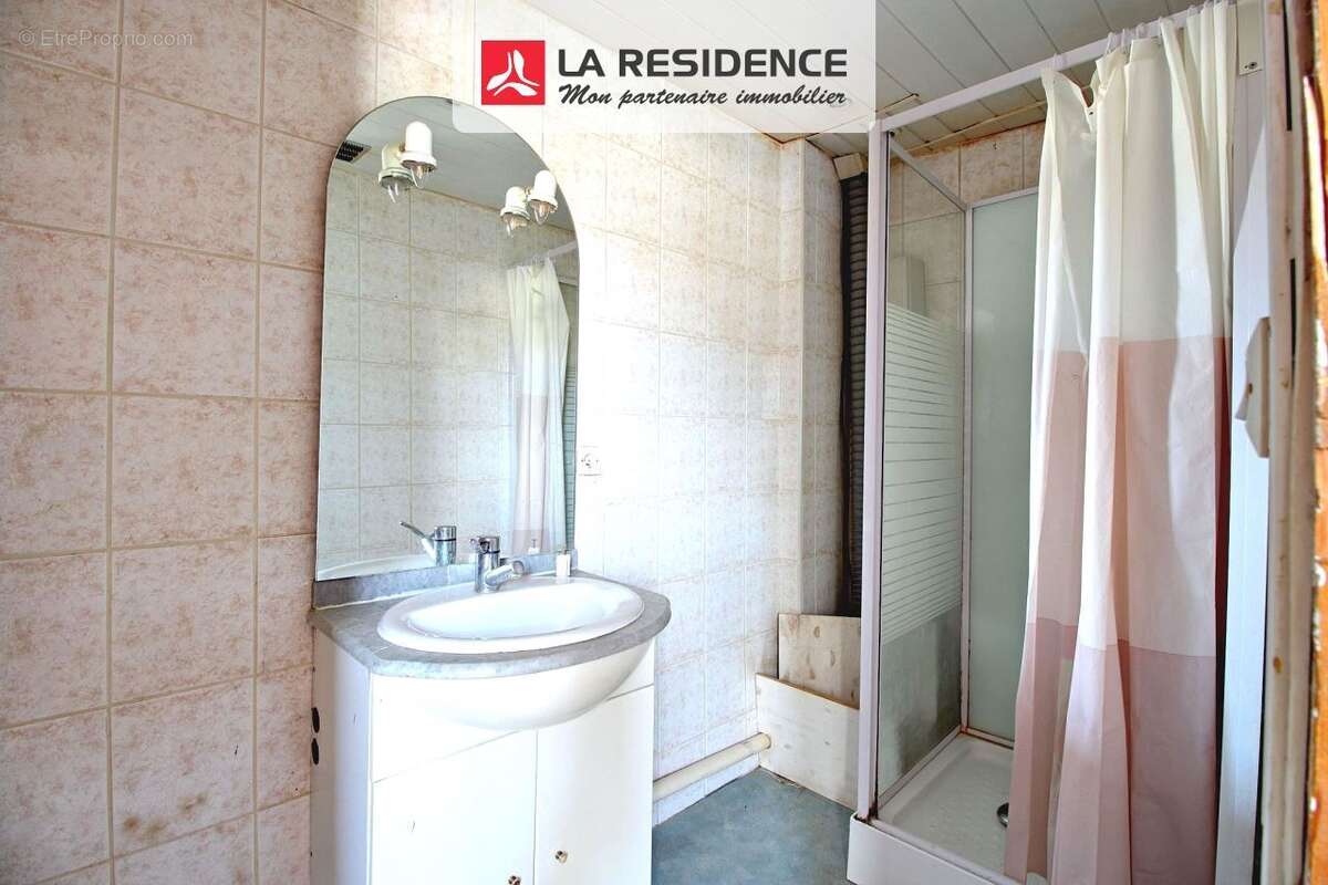 Maison à SAINT-ETIENNE-DU-ROUVRAY