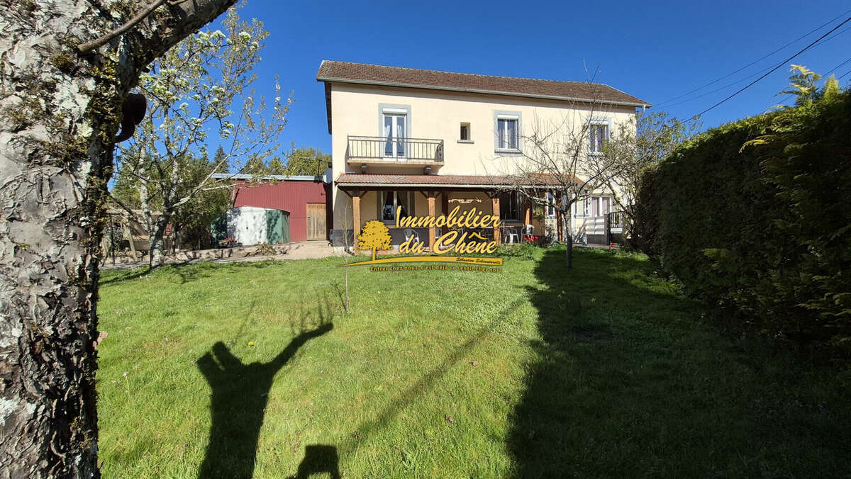 Maison à AILLEVILLERS-ET-LYAUMONT