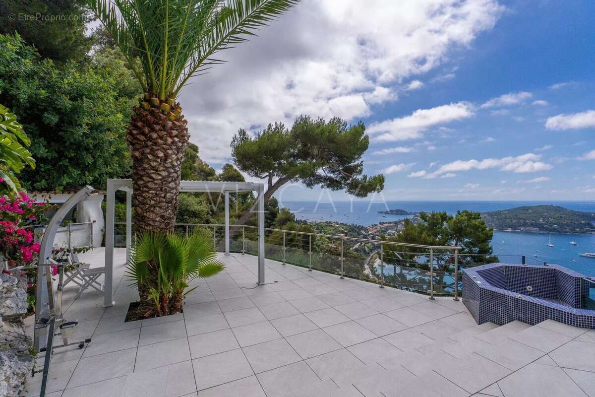 Maison à VILLEFRANCHE-SUR-MER