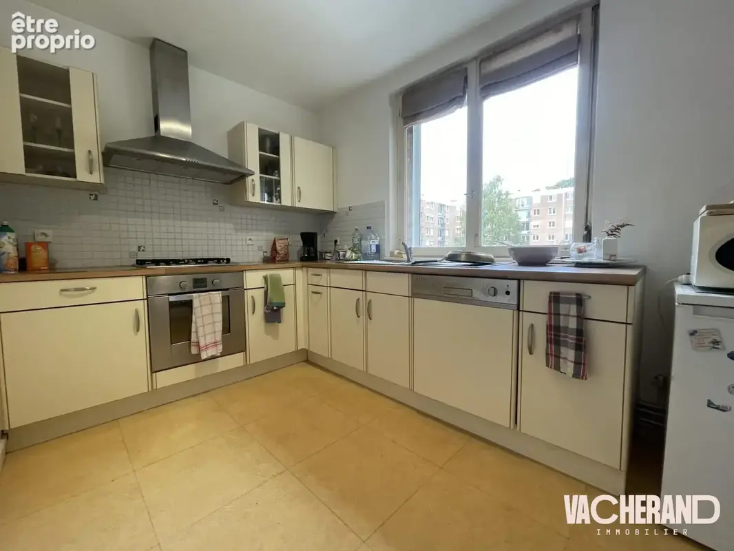 Appartement 4 pièces 80 m² à vendre à Lille (59000) - photo 4