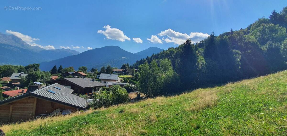 Terrain à SAINT-GERVAIS-LES-BAINS